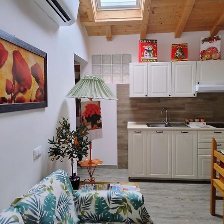 Casa Vacanza L'Ulivo Αλμπένγκα Εξωτερικό φωτογραφία