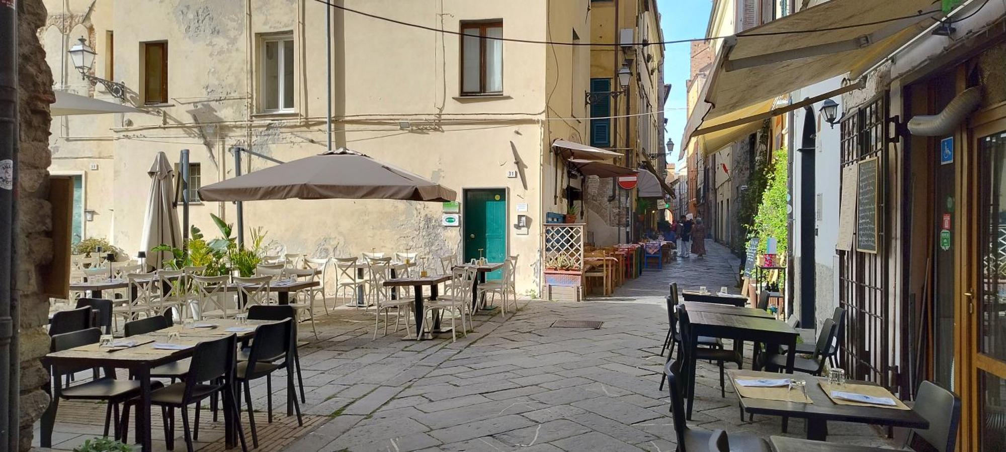 Casa Vacanza L'Ulivo Αλμπένγκα Εξωτερικό φωτογραφία